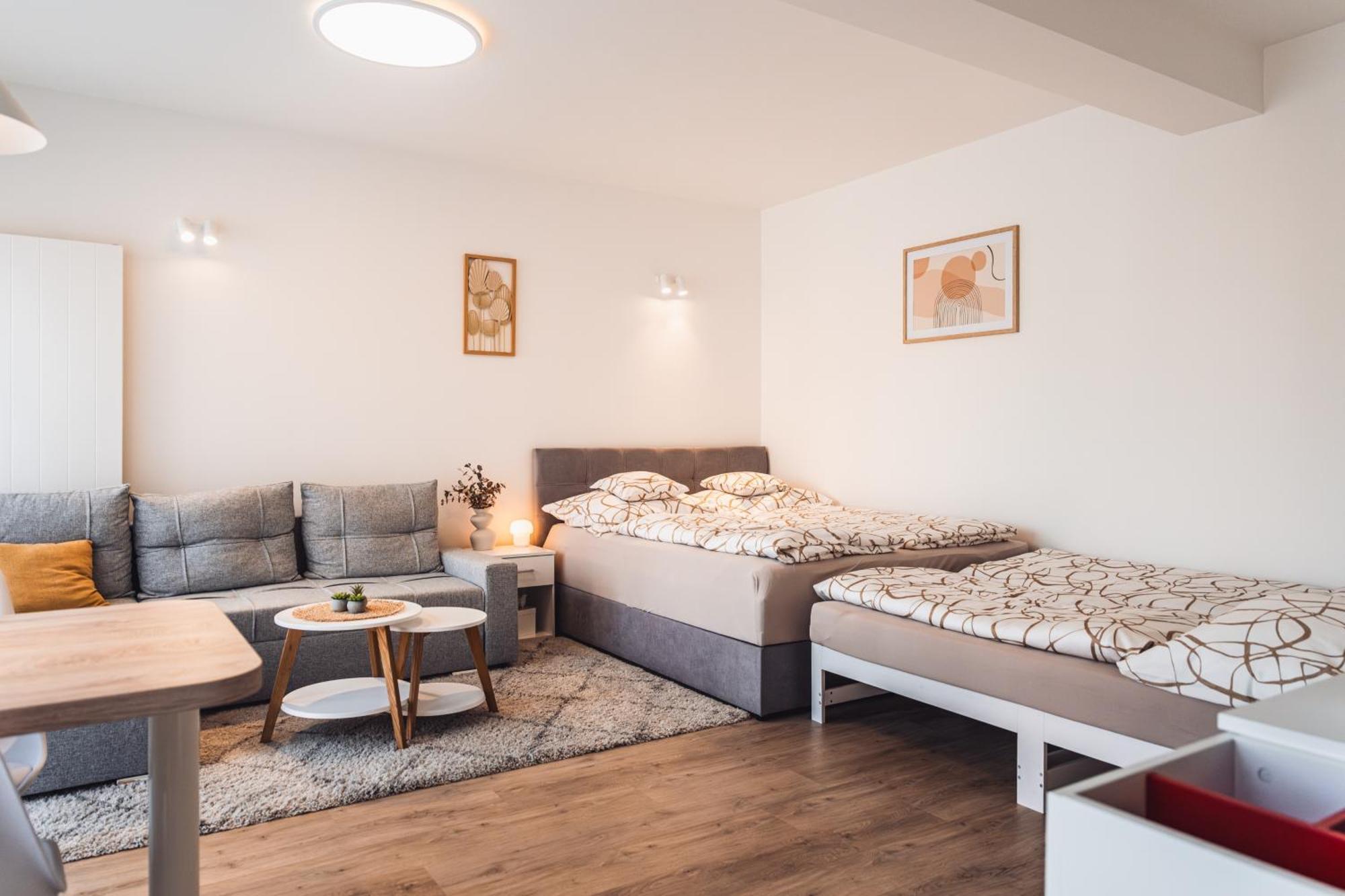 Rezidence Sadova Zlin Apartment Екстериор снимка