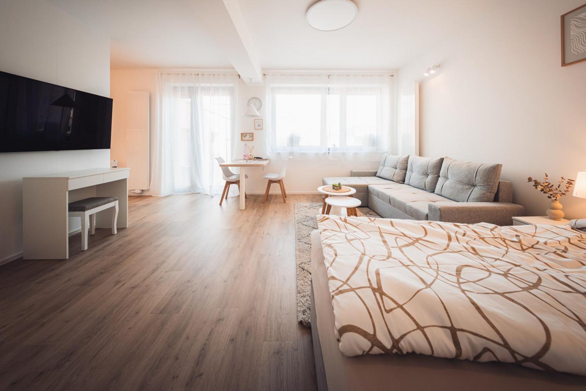 Rezidence Sadova Zlin Apartment Екстериор снимка